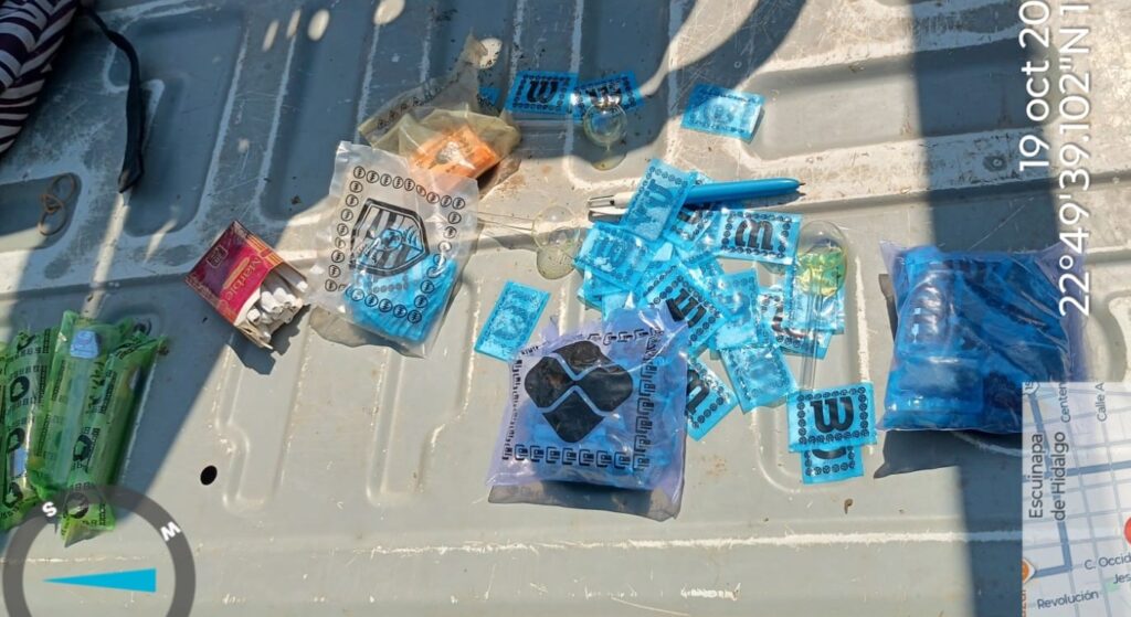 La persona fue detenida y la presunta droga asegurada