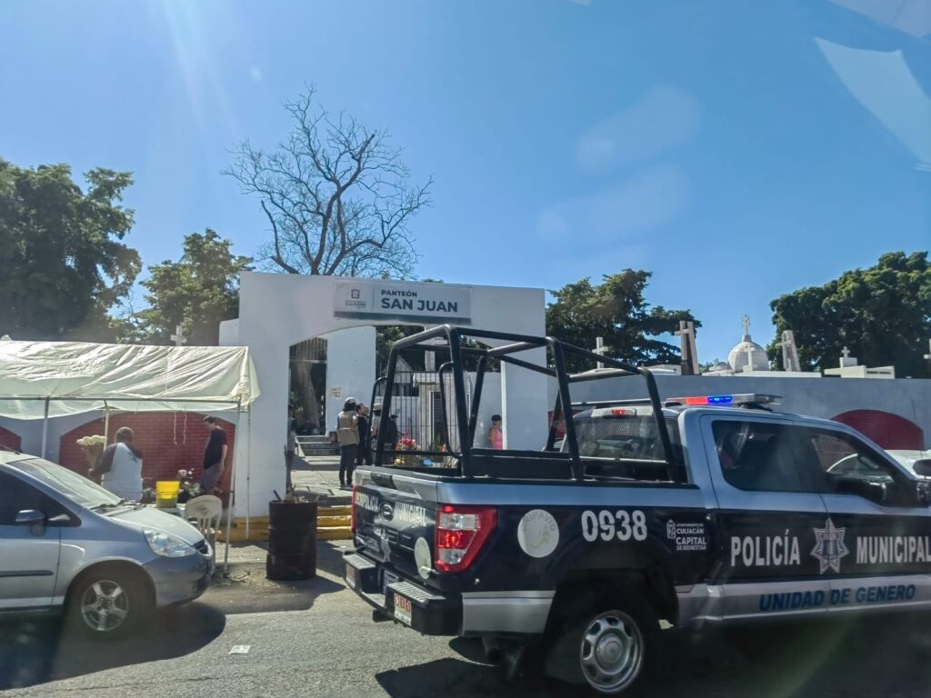 Operativo de seguridad en los panteones de Culiacán.
