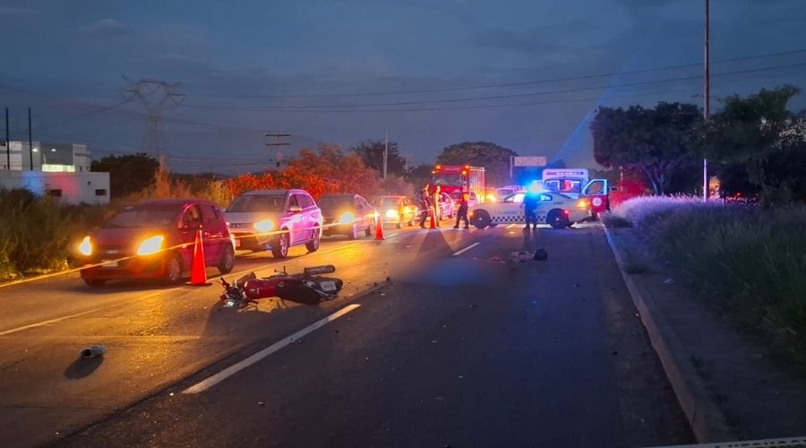 Pareja en motocicleta pierde la vida tras percance carretero al sur de Mazatlán