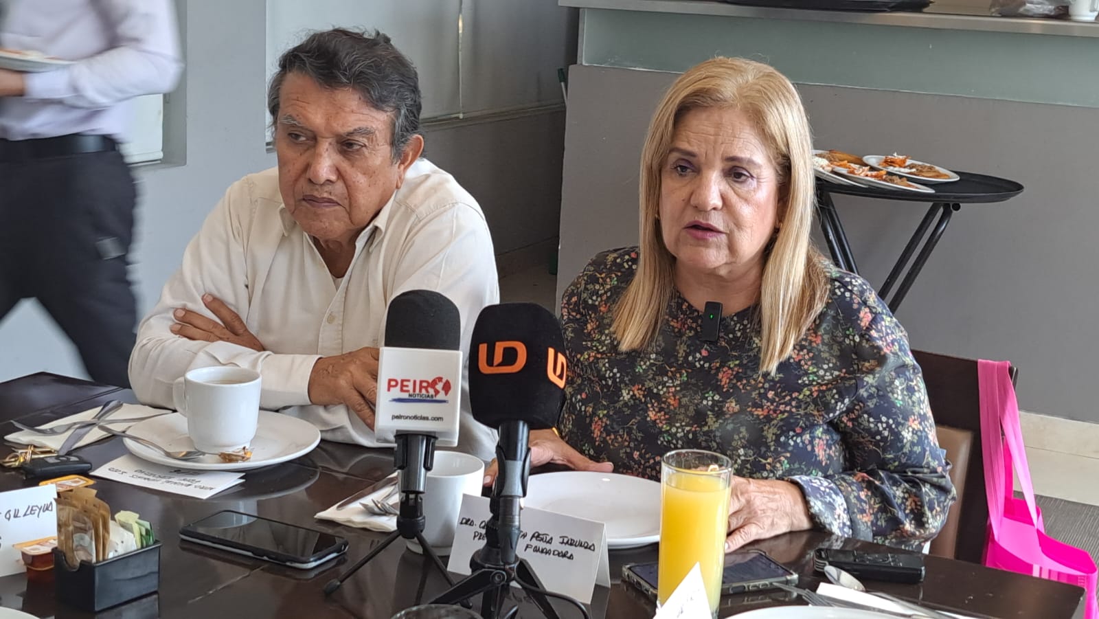 Exhortan a escritores al Premio Nacional Dr Enrique Peña Gutiérrez
