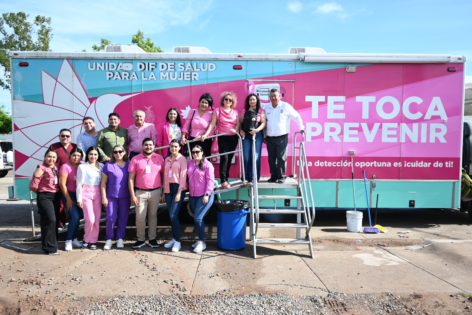 Por el “Mes Rosa”, DIF Sinaloa instala Unidad de Salud para la Mujer en Juan José Ríos