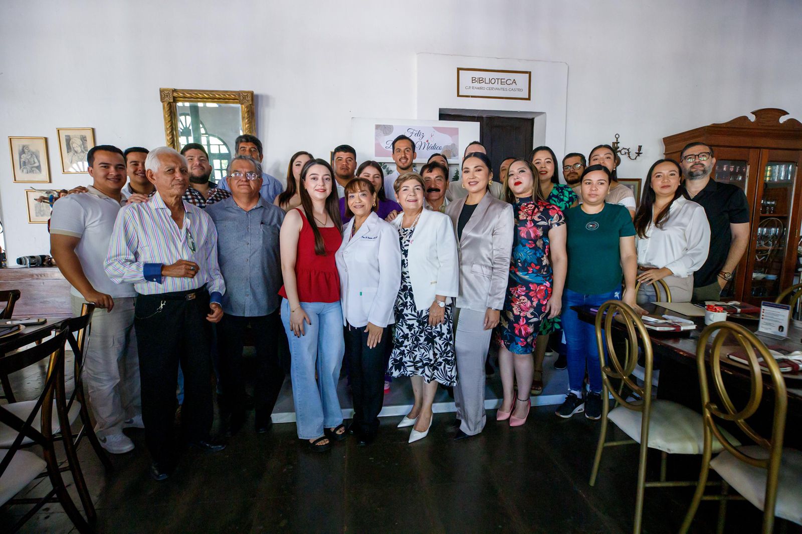 Reconocen a médicos de dispensarios de Guasave