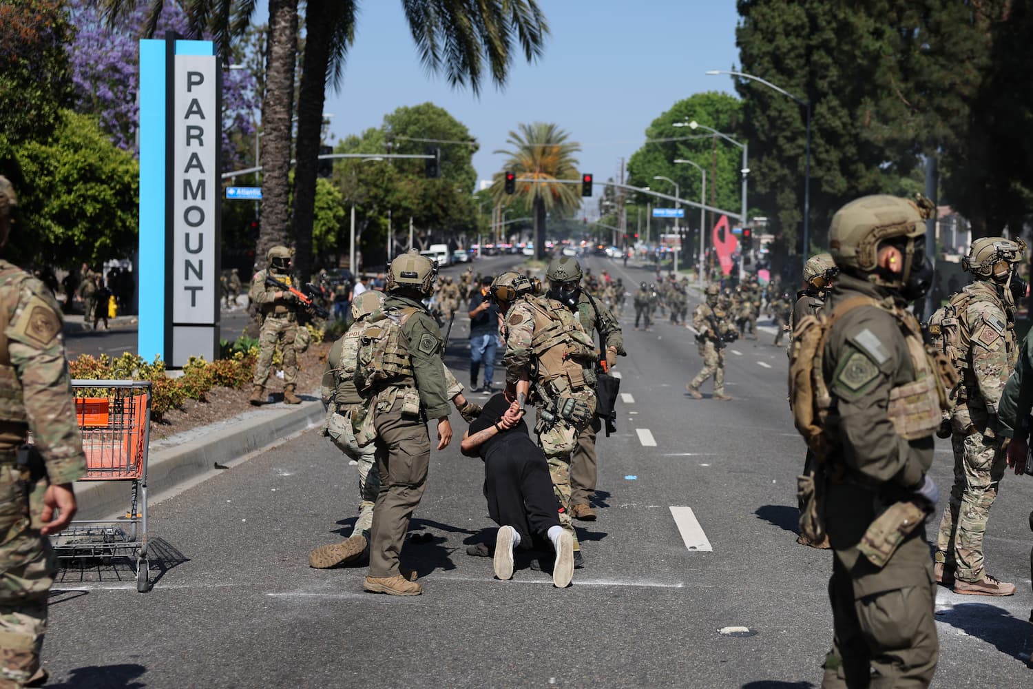 Evalúan declarar estado de emergencia en Los Ángeles, EU, ante redadas del ICE