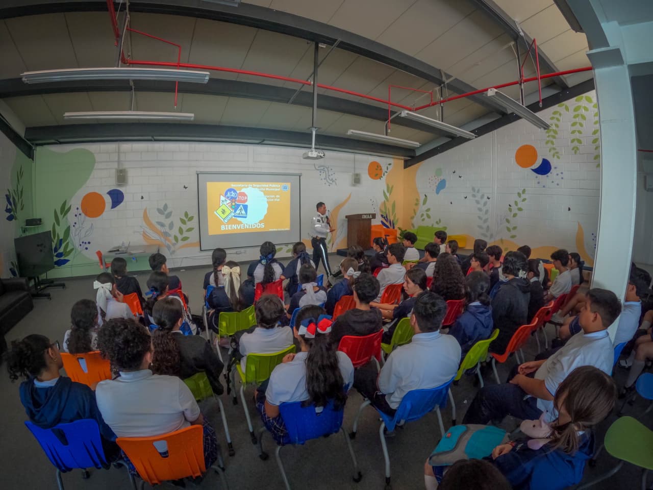 Educación Vial e IMJU promueven entre jóvenes respeto a reglas de tránsito