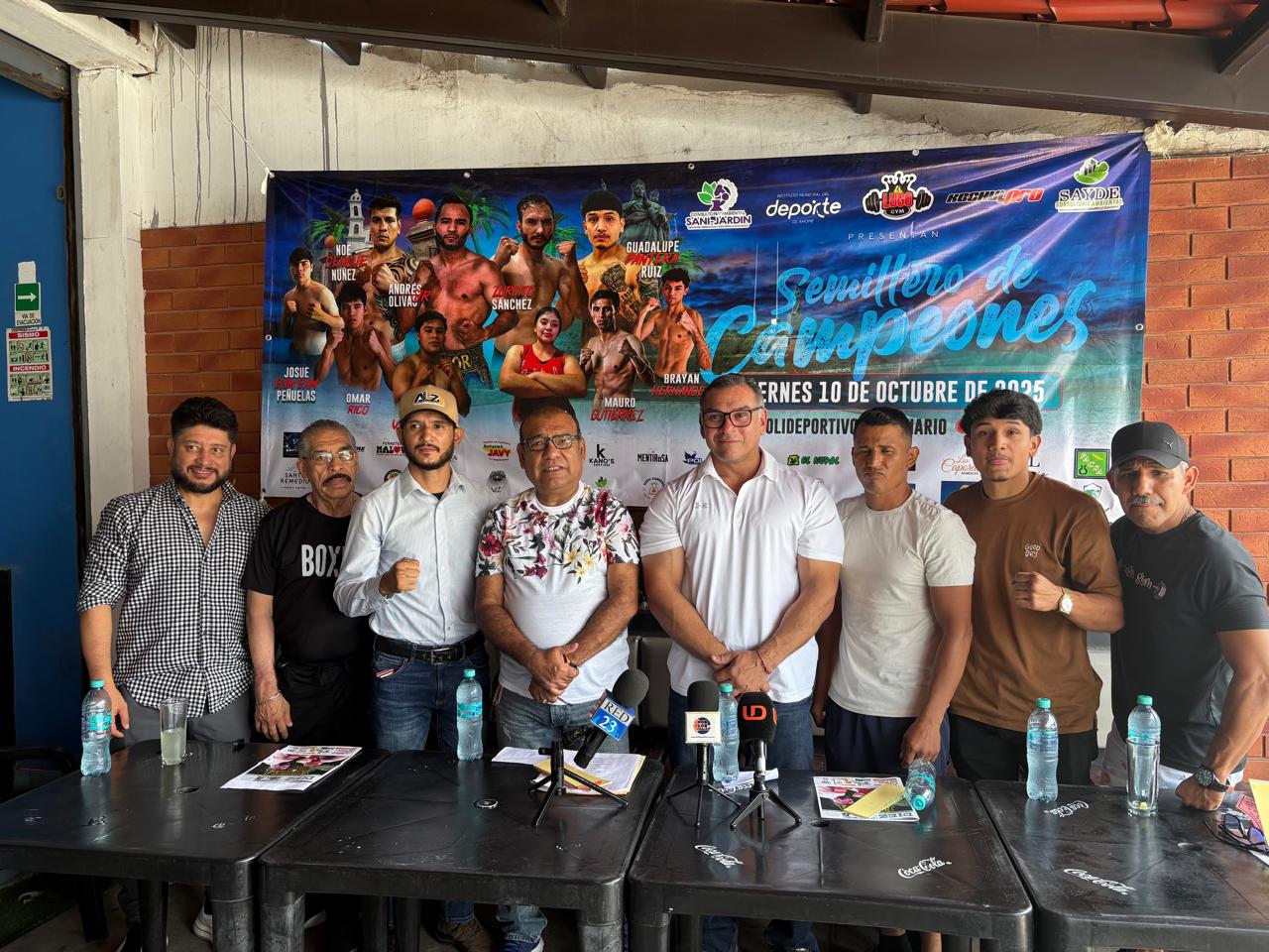 Conferencia de prensa para anunciar el evento Semillero de Campeones en Los Mochis.