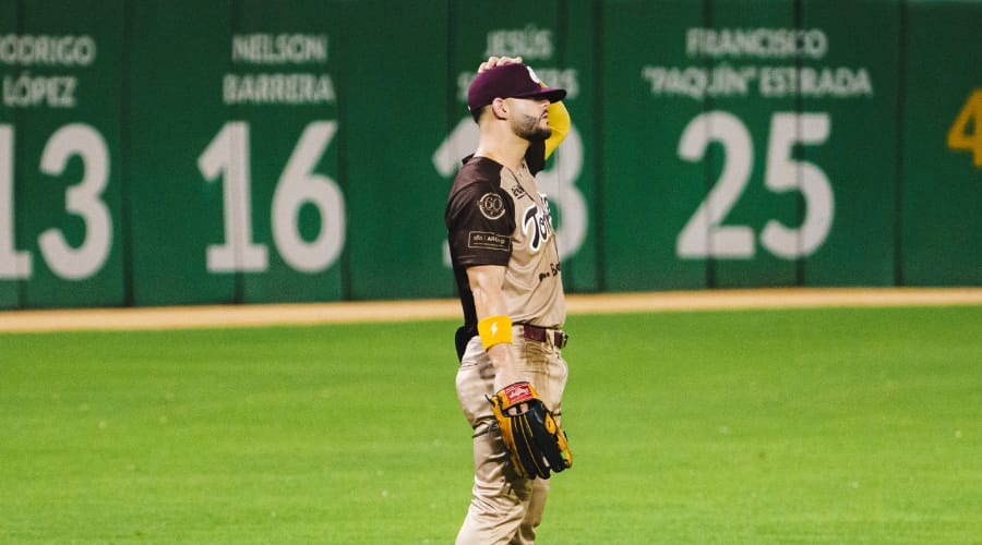 Tomateros viene de atrás, vence a Algodoneros y triunfa en juego inaugural