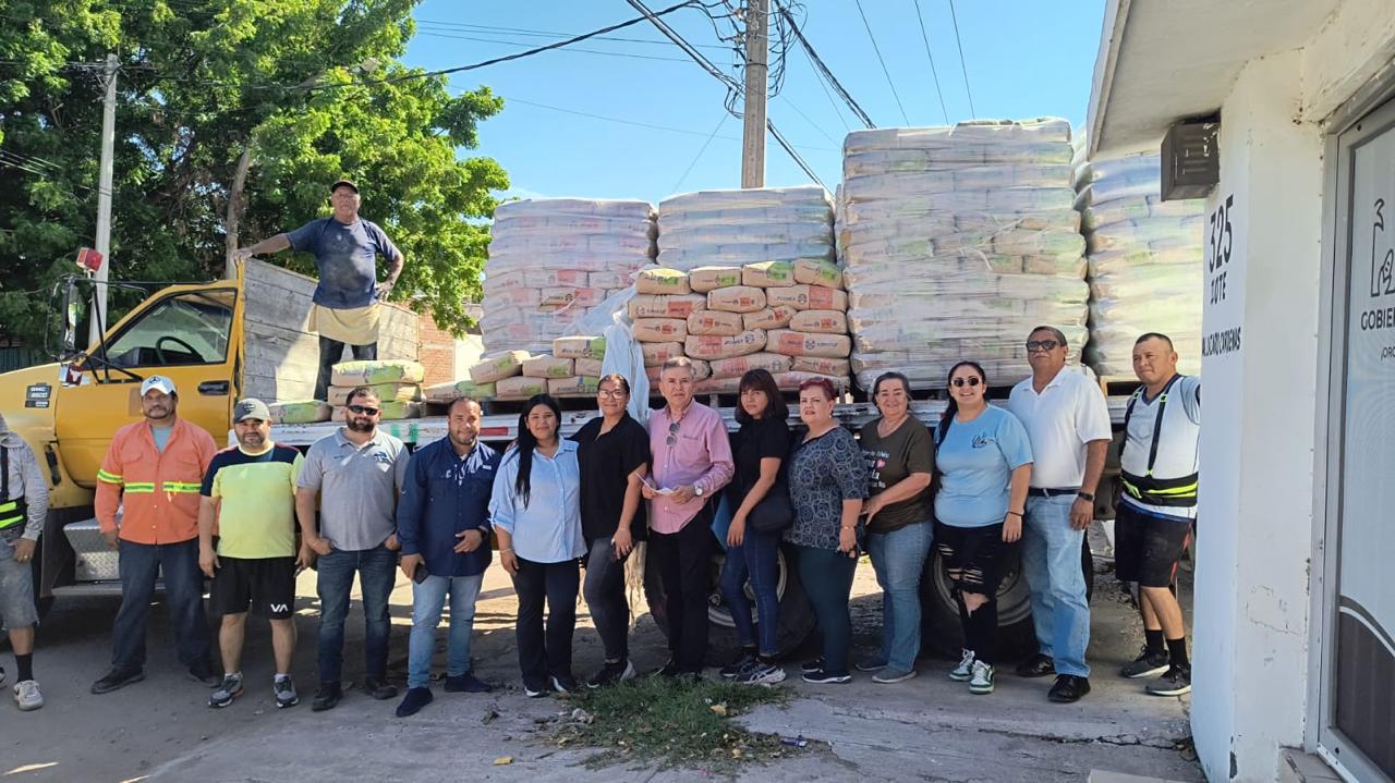 apoyo a familias de Ahome (1)