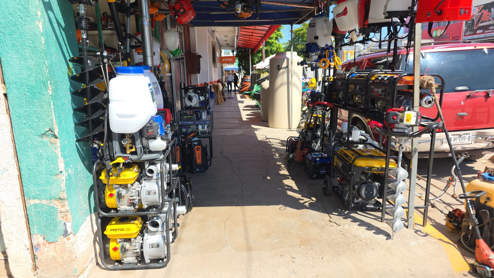 Comercios utilizando la vía publica