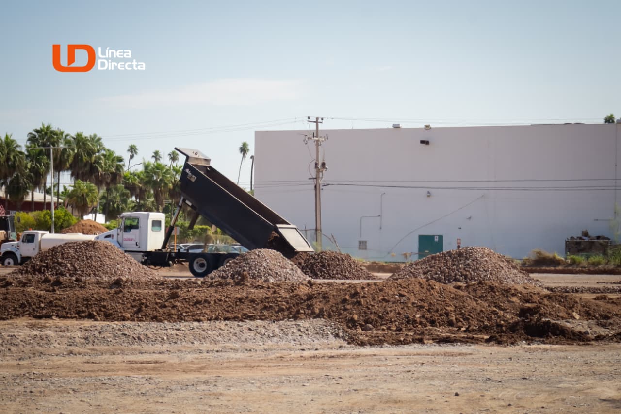 Construcción de nuevo comercio en Los Mochis
