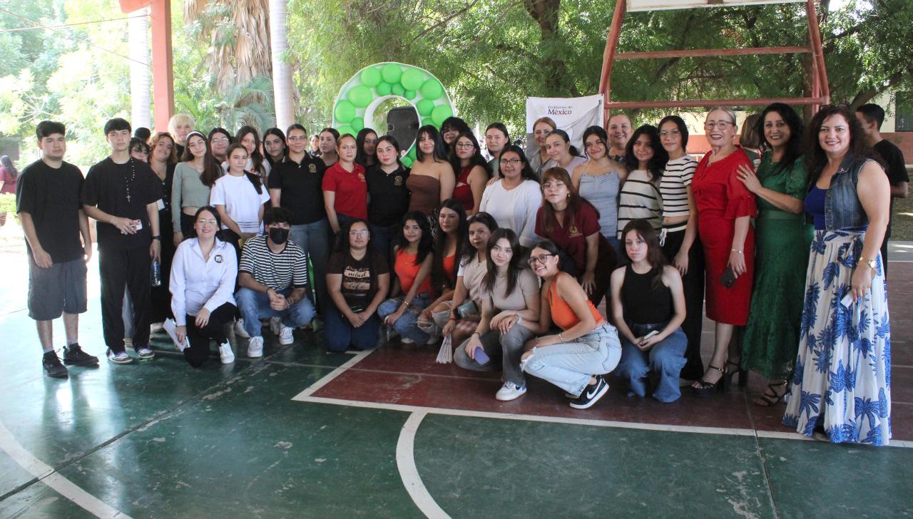 Feria de Salud Mental en la Universidad Autónoma de Occidente, Unidad Regional Guasave.