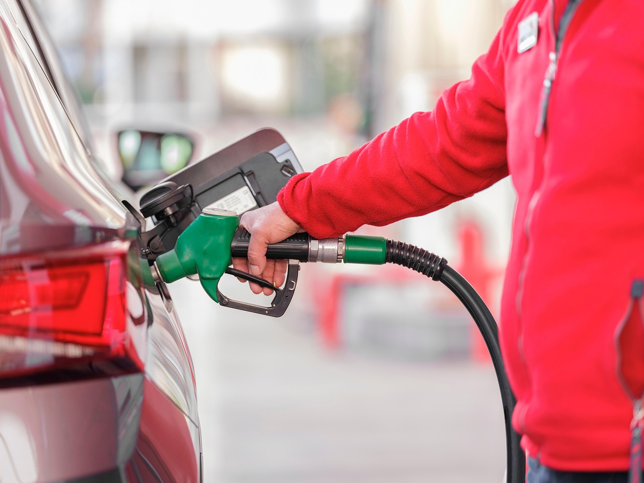 Checa el costo de los combustibles hoy y mide tus recorridos