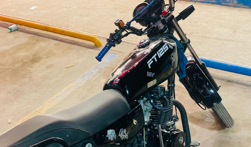 Motocicleta con reporte de robo
