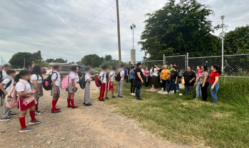 Protesta en escuela de Guasave