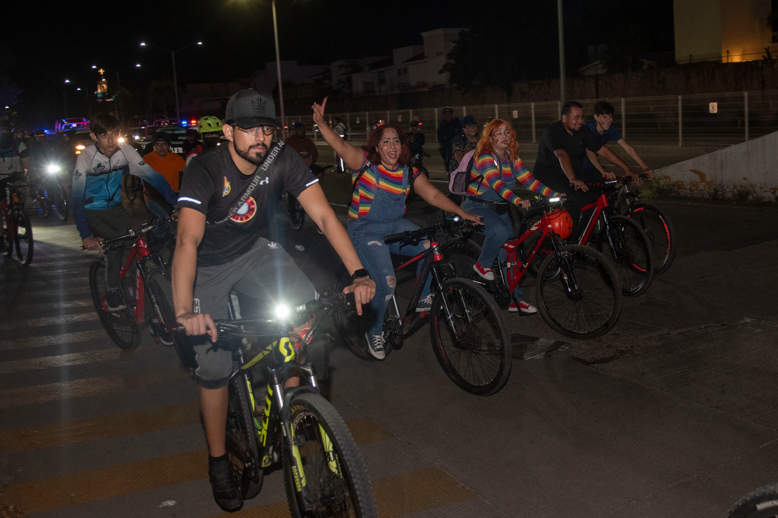 ¡Cada vez son más! Ciudadanos participan en Rodando Ando X Culiacán