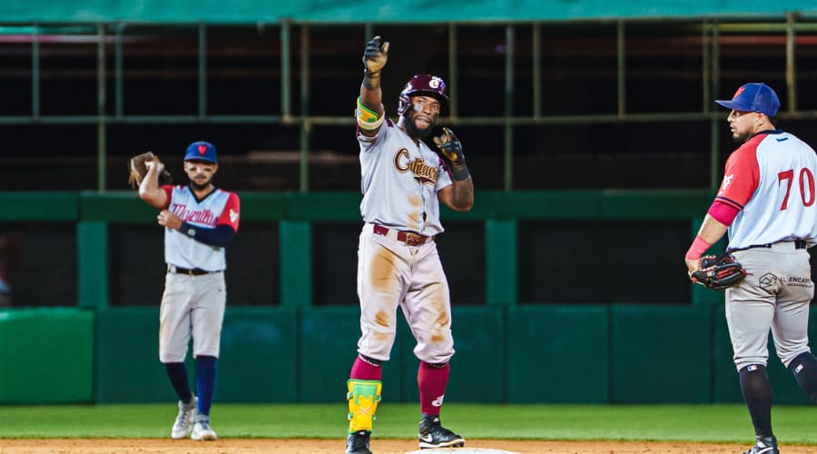 ¡Con autoridad! Tomateros de Culiacán blanquea a Venados en el Cuadrangular del Bienestar