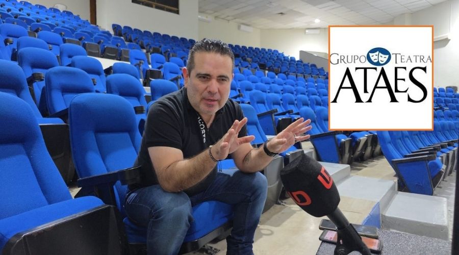 Romel Omar Báez Lugo, fundador y director del grupo teatral Ataes