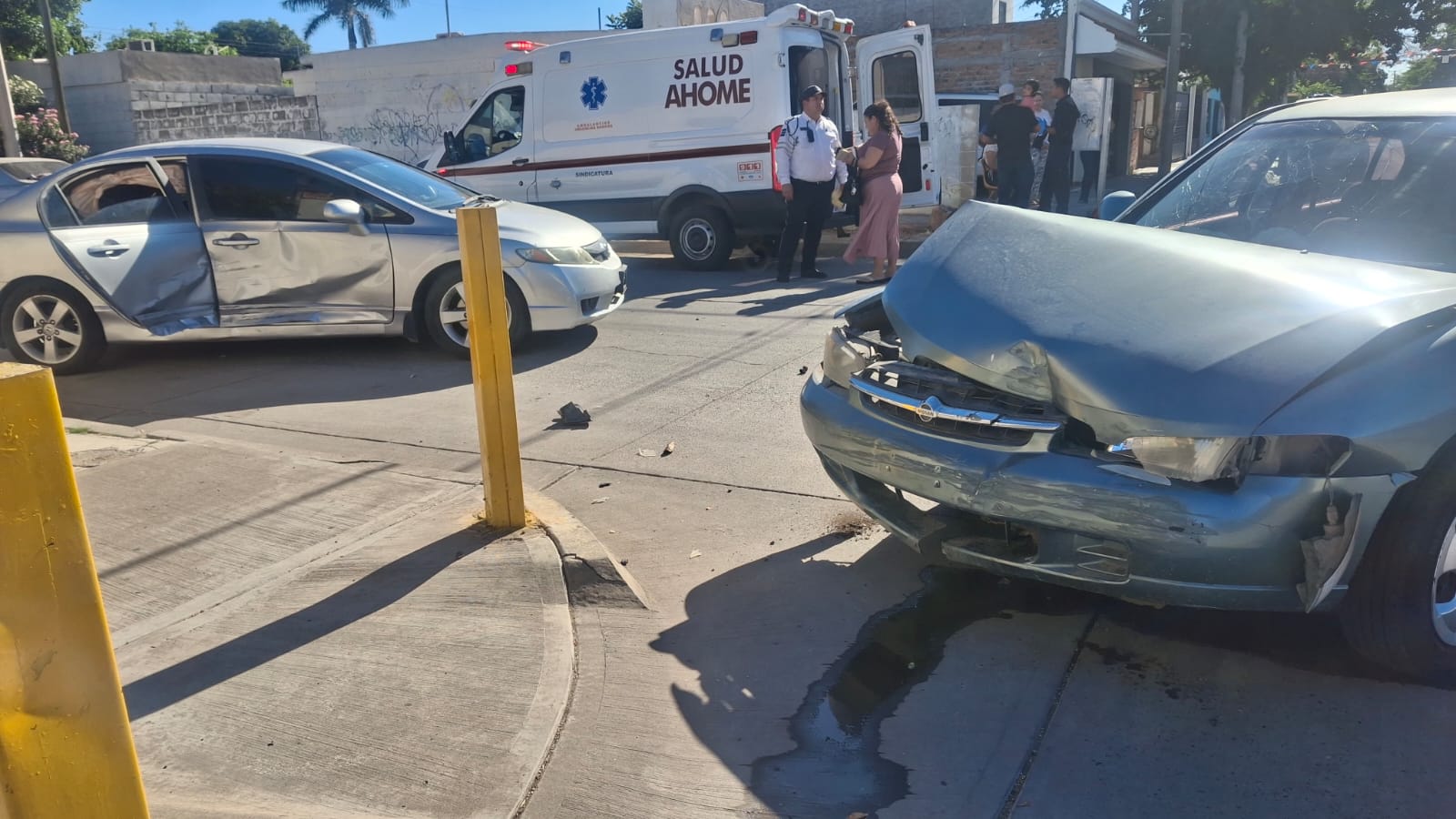 Choque de vehículos en el Centro de Los Mochis
