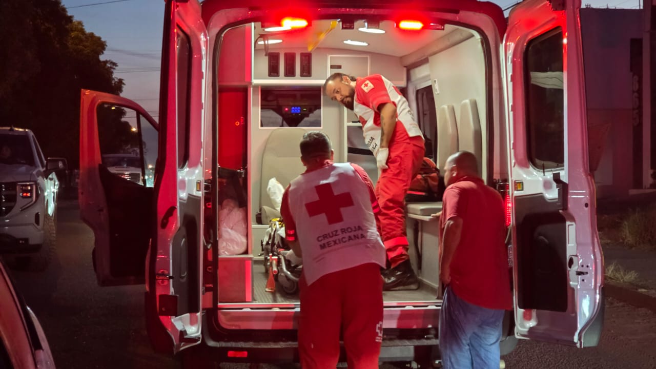 Estudiantes de Enfermería resultan heridas tras choque