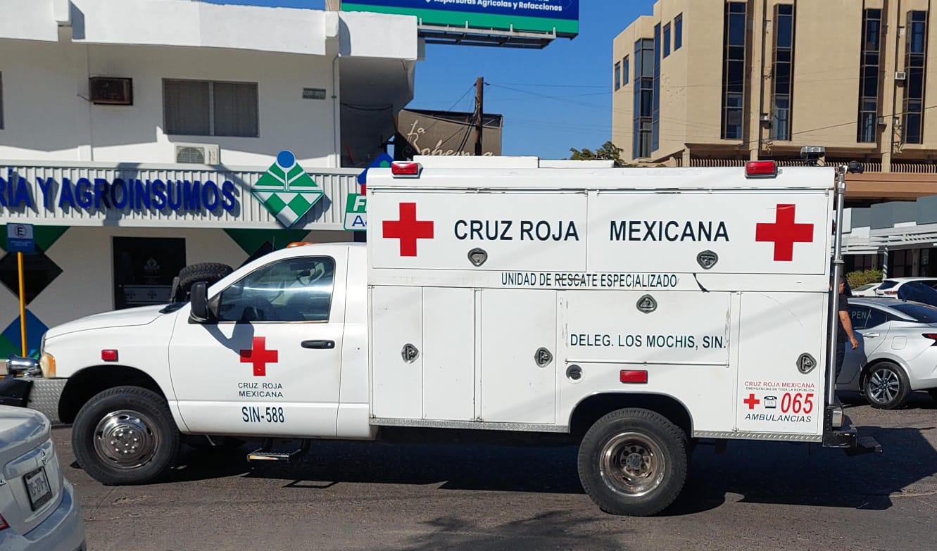 Ambulancia de la Cruz Roja de Los Mochis