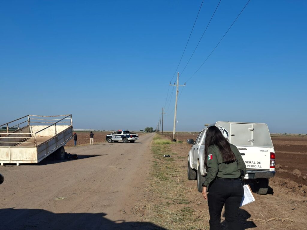 Adulto mayor pierde la vida tras chocar en motocicleta contra una batanga en Sinaloa municipio