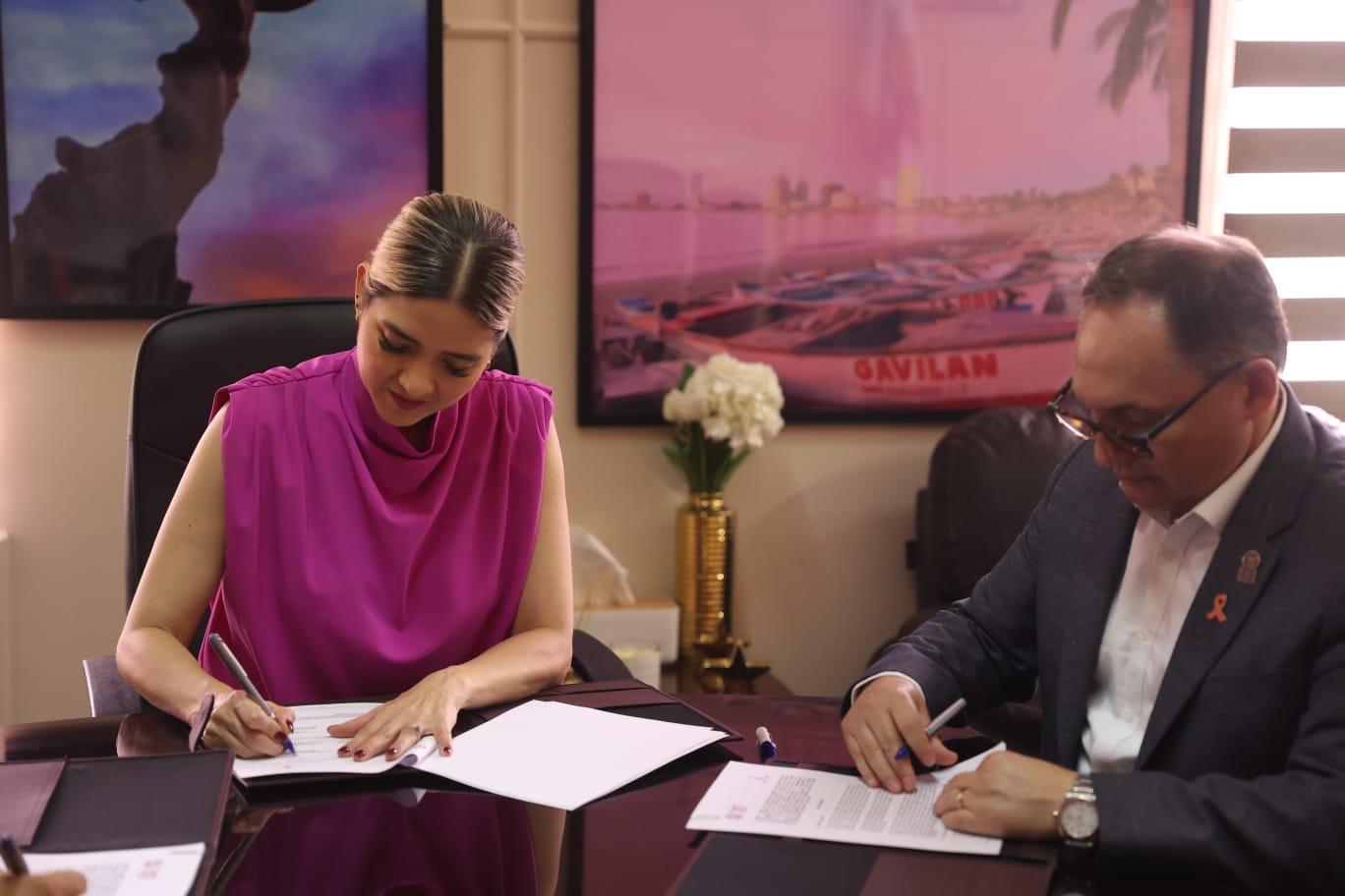 Ayuntamiento de Mazatlán y UAdeO firman convenio