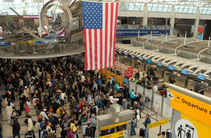 Este lunes, Estados Unidos recupera operatividad en aeropuertos clave