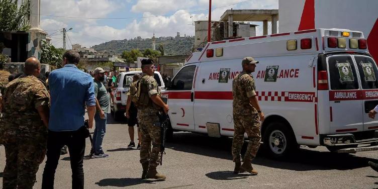 Bombardeo israelí en Ain el Helu deja 13 muertos y reaviva la tensión en el Líbano