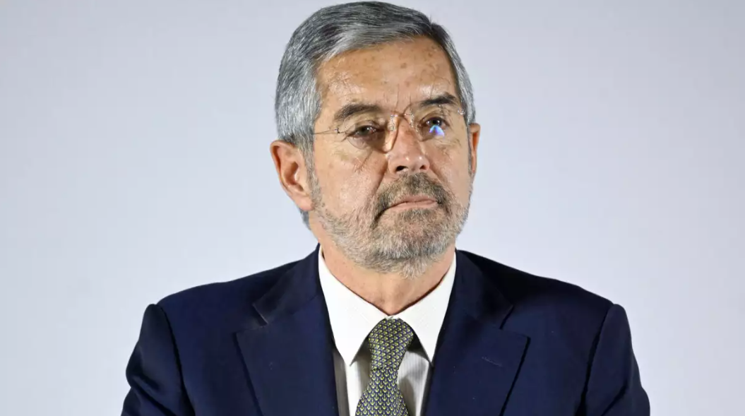 Juan Ramón de la Fuente pide licencia temporal; Roberto Velasco quedará al frente de la SRE