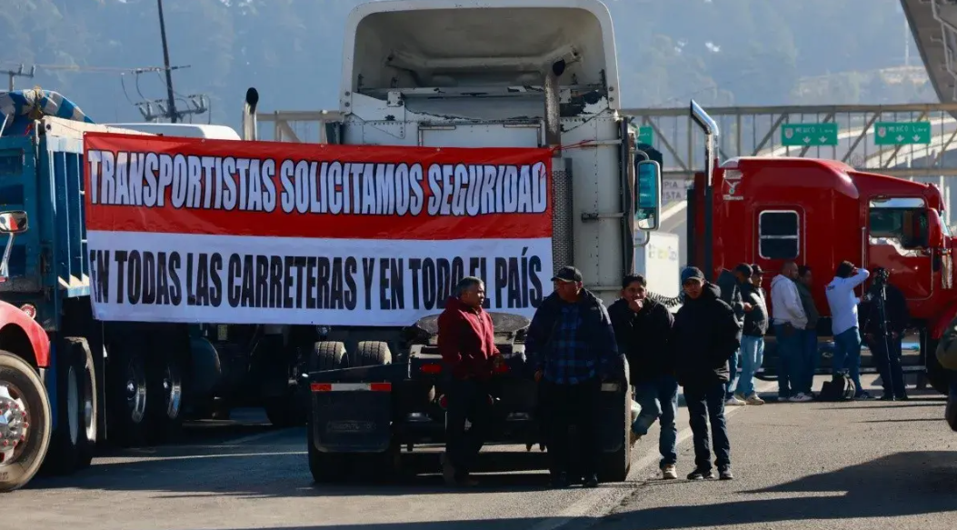 Productores y transportistas liberan carreteras tras acuerdo con Segob; instalan mesas de trabajo para seguimiento