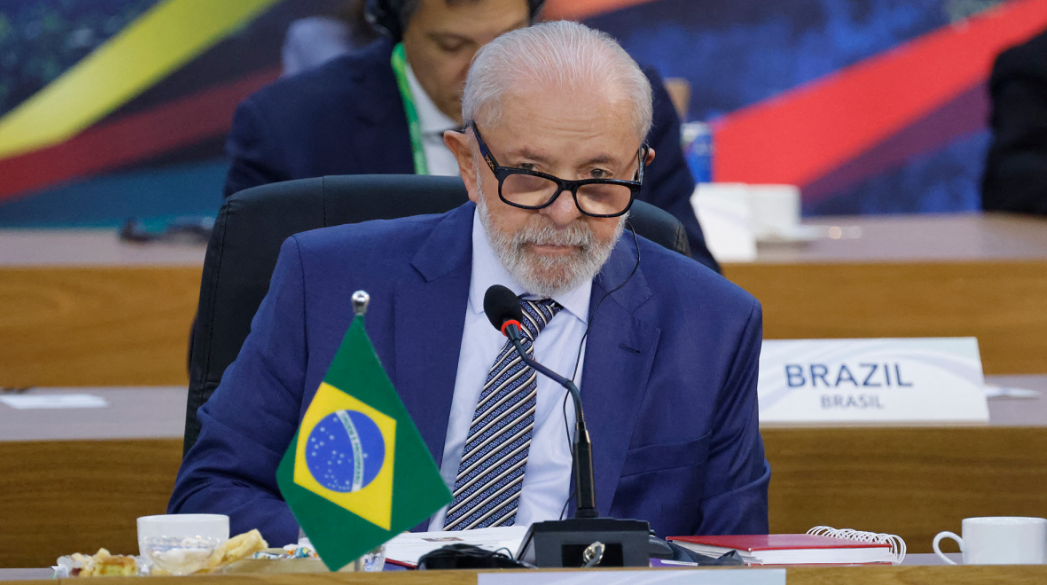 Brasil da un giro fiscal: Lula promulga una reforma que libera a los salarios bajos y aumenta la carga a los más ricos