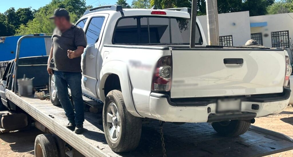 Cateo en Culiacán deja una camioneta blindada, miles de cartuchos y más de 40 explosivos asegurados