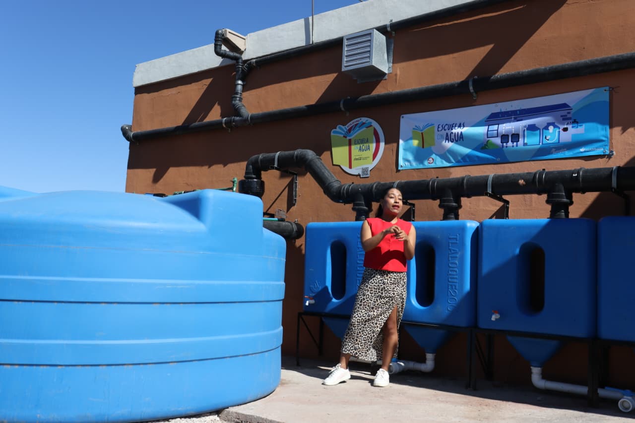 Coca Cola entrega sistema de captación de agua en Topolobampo