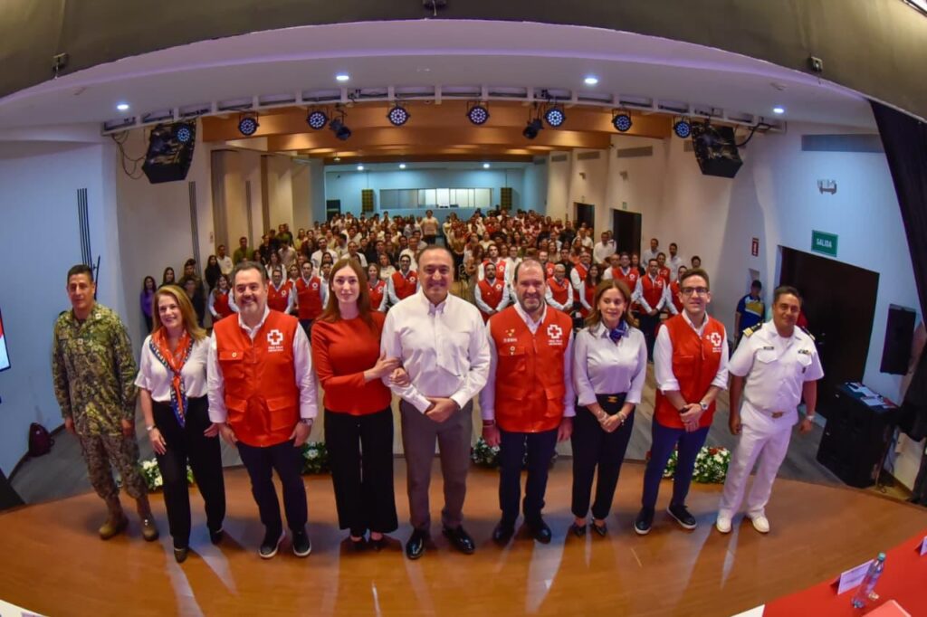 Presentación del Informe de Labores 2017-2025 de la Cruz Roja Mexicana, en Los Mochis, Sinaloa