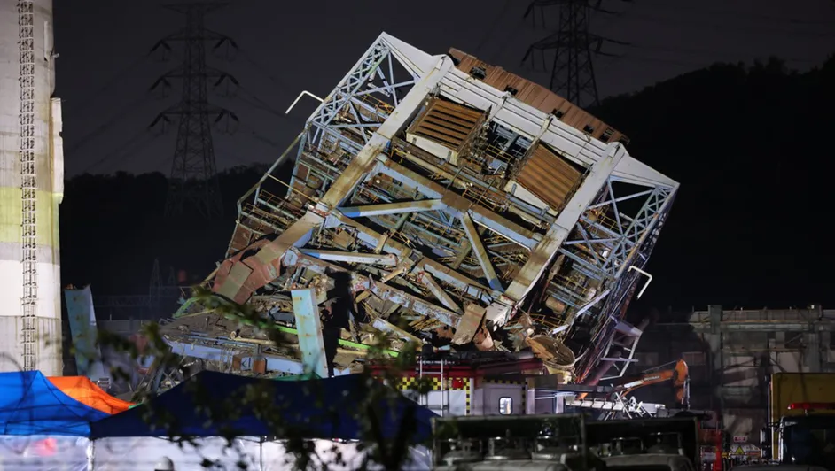 VIDEO: Desplome en planta termoeléctrica de Corea del Sur deja al menos 3 muertos y 5 desaparecidos