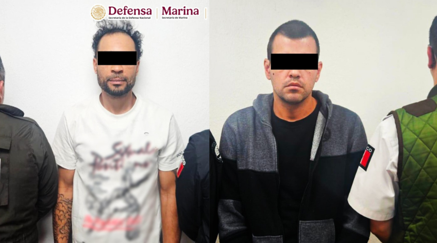 Dos hombres detenidos con cintas en los ojos para cuidar su integridad