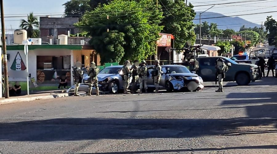Elementos del ejército mexicano en choque entre presuntos gatilleros