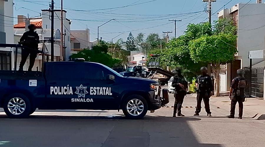 Elementos de la Policía Estatal de Sinaloa mantienen presencia en Culiacán tras asegurar una camioneta