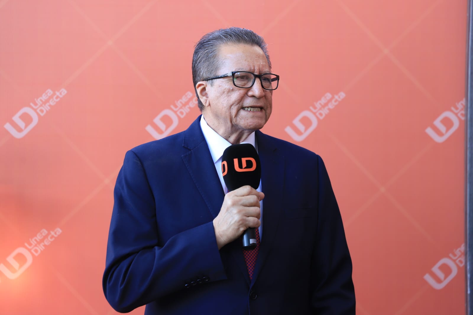 el secretario de Economía del Gobierno del Estado, Feliciano Castro Meléndrez, en entrevista con Línea Directa