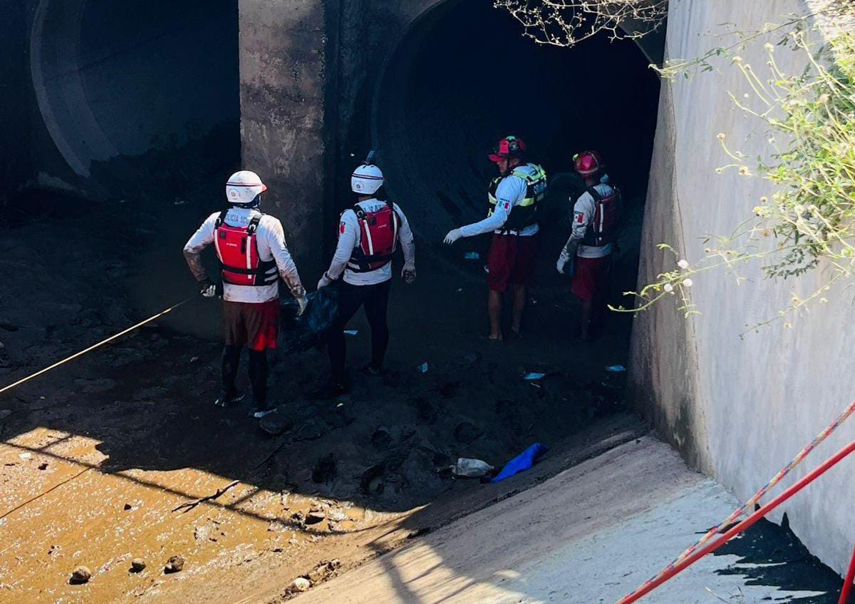 Localizan cuerpo de adulto mayor en un canal de riego