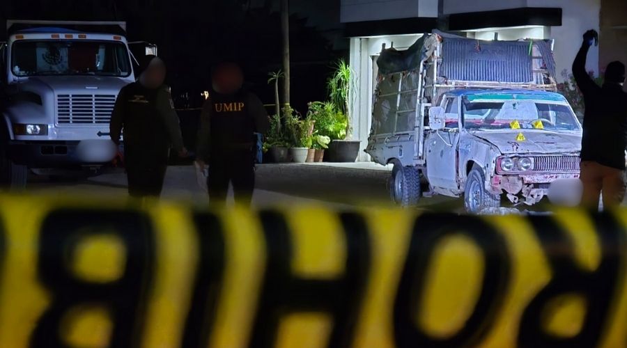 Cinta amarilla con leyenda de prohibido y elementos de seguridad