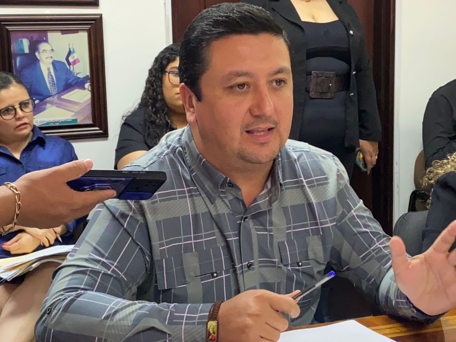 secretario del Ayuntamiento, Feliciano Valle Sandoval.