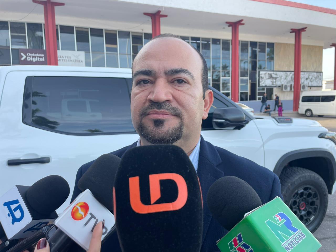 Jesús Arnoldo Serrano Castelo, Vicefiscal en la zona norte con micrófono de Línea Directa