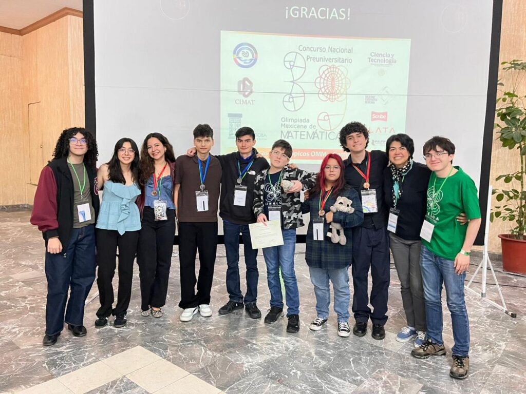 Jóvenes en Olimpiada Nacional de Matemáticas 2025
