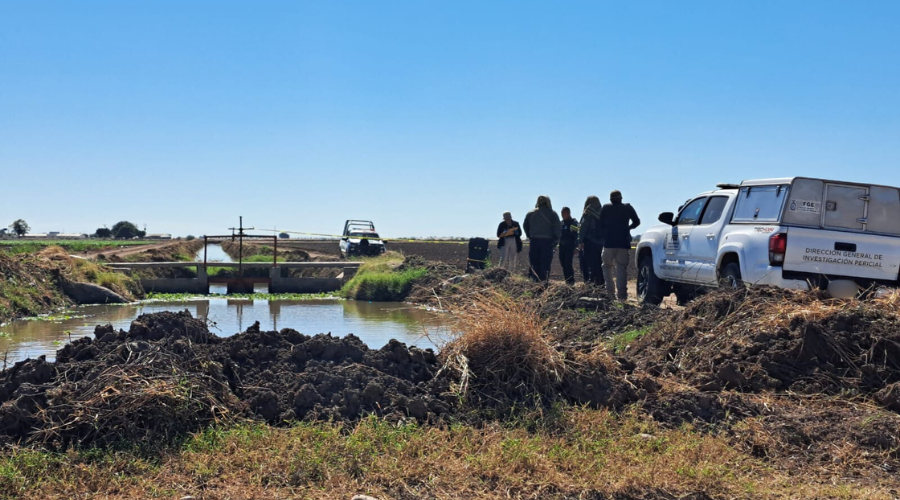 Unidades de Semefo y Policía Municipal en la zona donde fue encontrado un asesinado