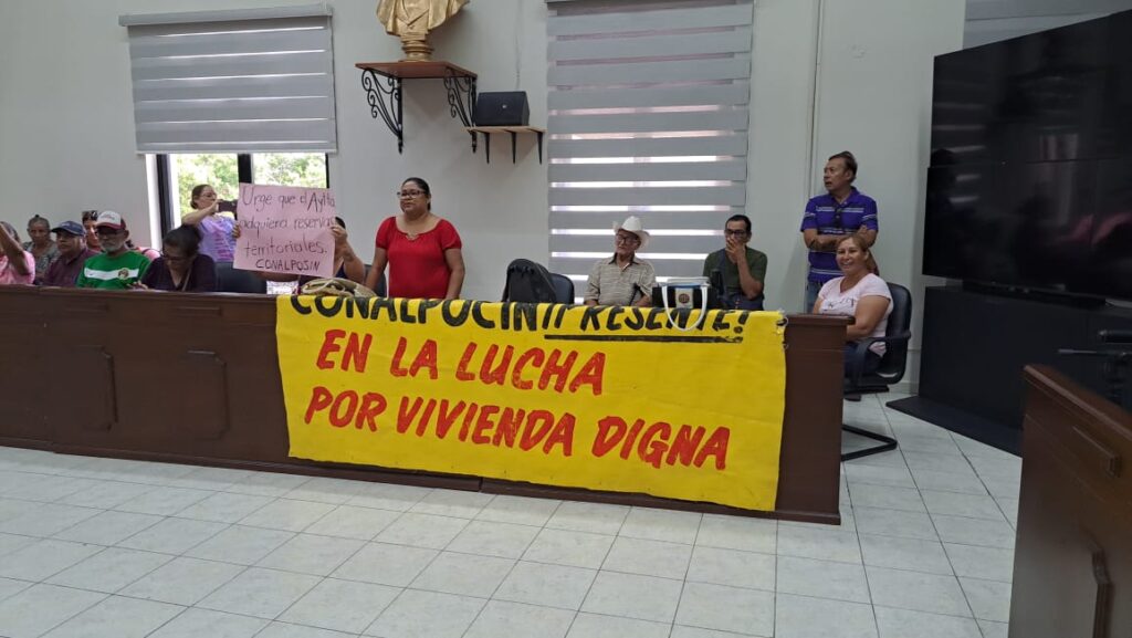 Familias mazatlecas piden apoyo al gobierno de Mazatlán para la adqiusición de terrenos donde construir viviendas 