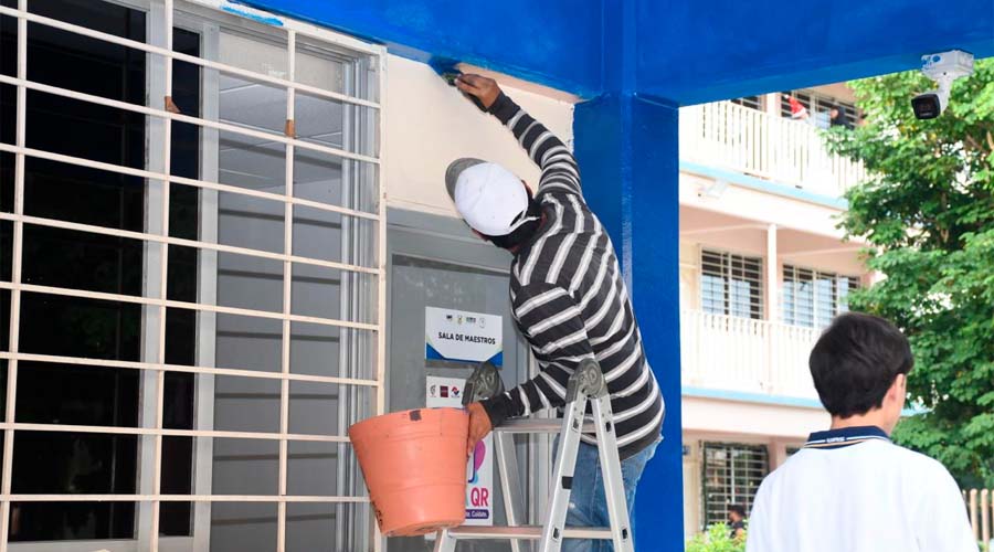 Mantenimiento a instalaciones de UAS Mazatlán