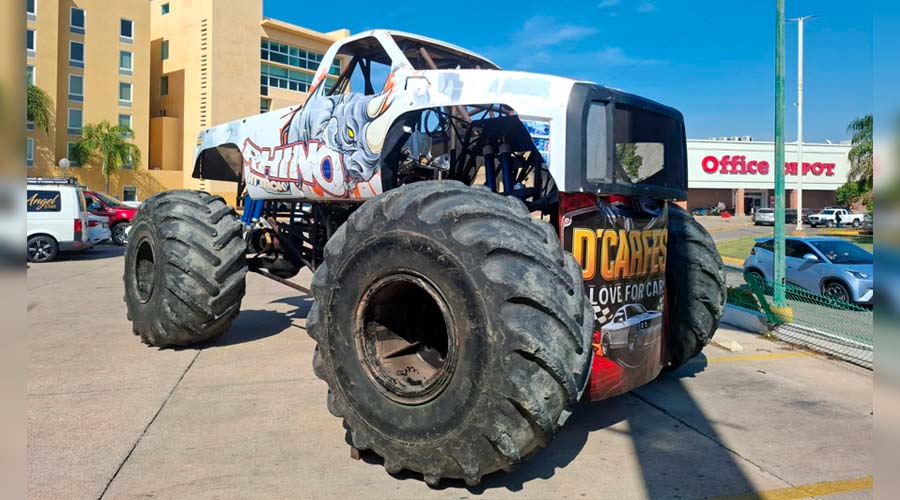 Camioneta tipo Monster Truck que estará presente en el D'Car Fest Mazatlán