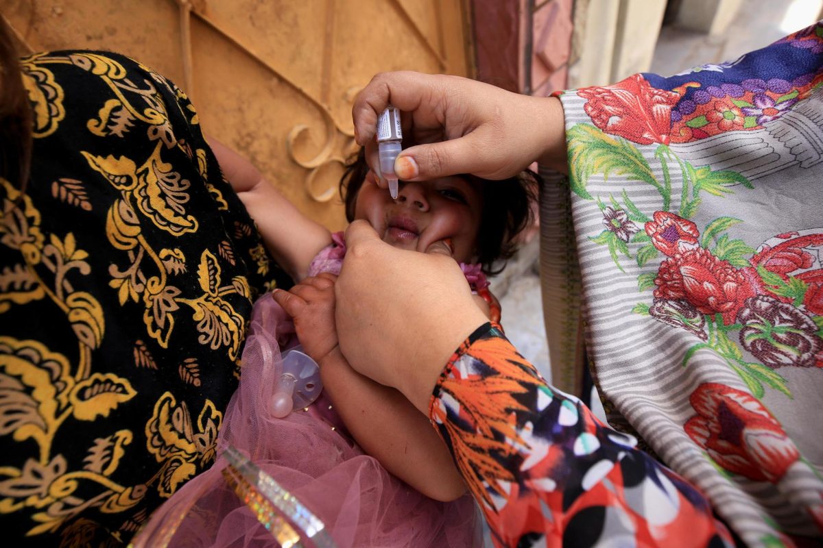 OMS advierte sobre persistencia del poliovirus en Afganistán y Pakistán