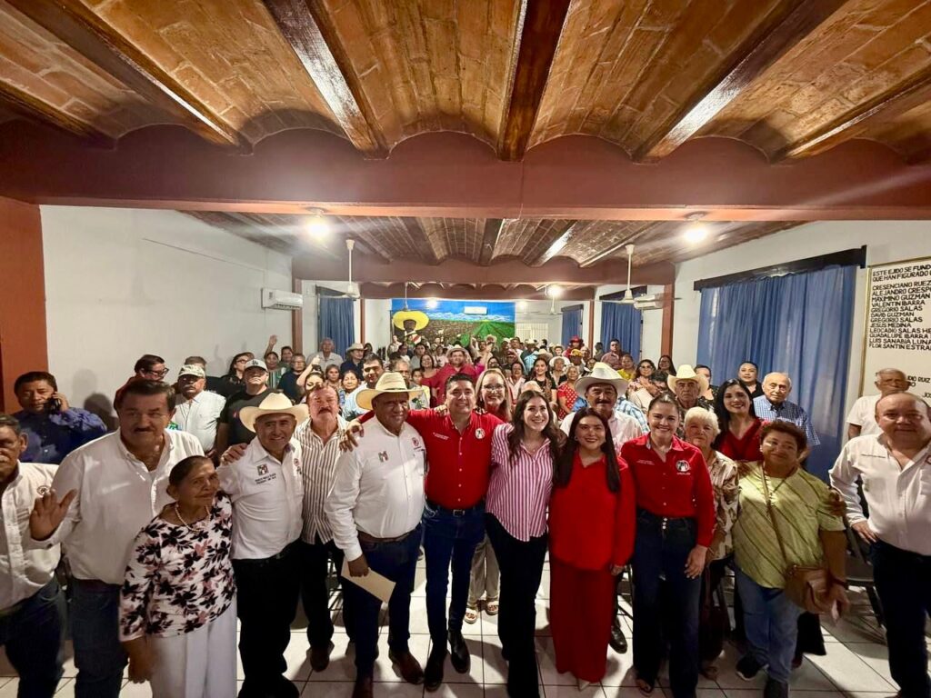 Reunión de personas del PRI Sinaloa
