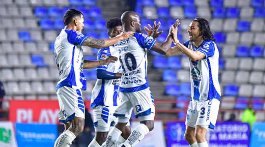 El Pachuca celebró su victoria ante los Pumas de la UNAM